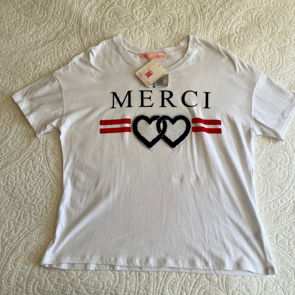 Rebellious One Merci Heart Chenille Patch Graphic Tee White Large NEW French